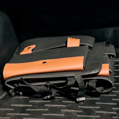 Organizátor autosedačky — Praktické a multifunkční uspořádání