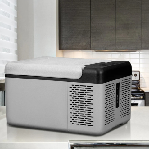 Mini Chladnička do Auta — Rychlé a Efektivní Chlazení