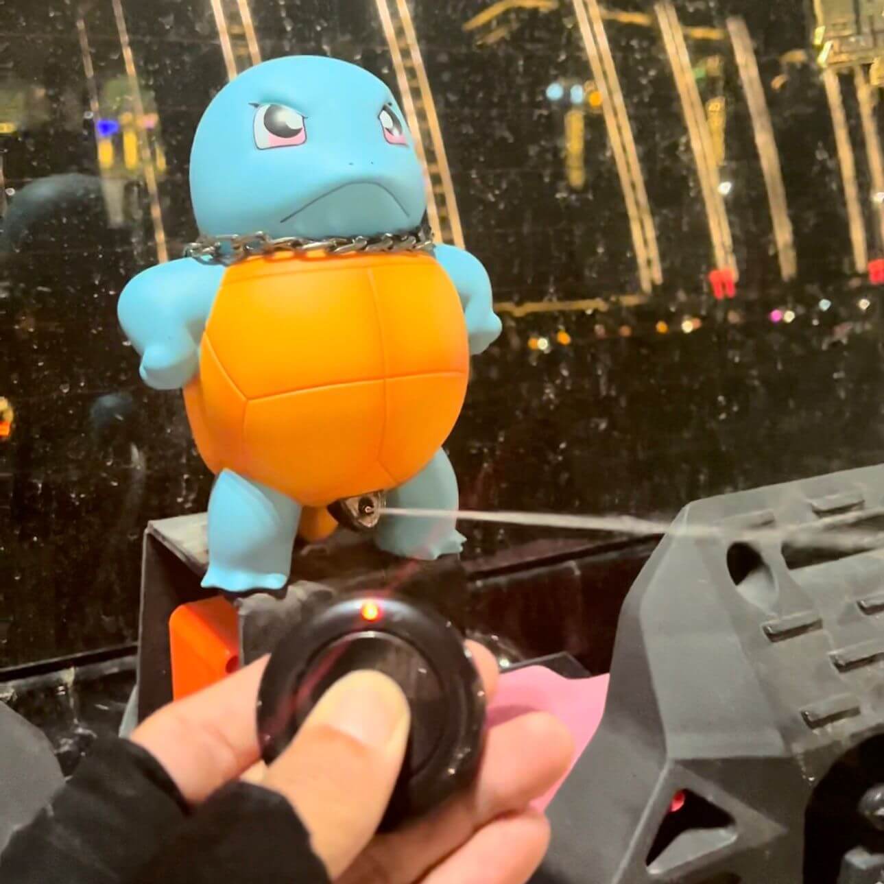 Spraying Figurine Auto — A Water Jet That Makes You Smile