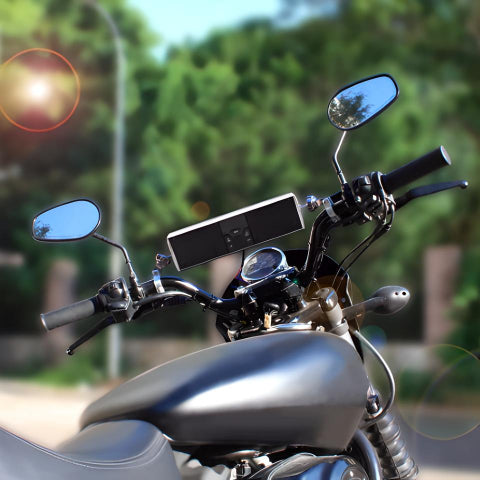 Inteligentny głośnik motocyklowy – mocne mocowanie na kierownicy 
