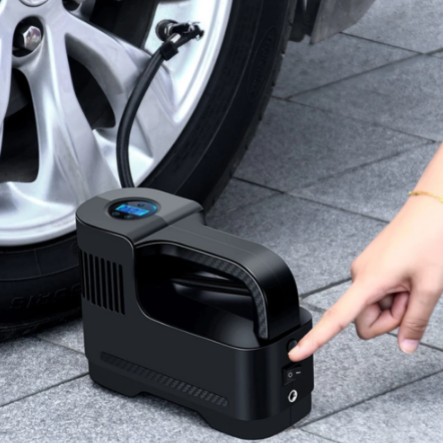 Draagbare Digitale 12V Luchtcompressor Met LED-lamp — Veiligheid En Gebruik 's Nachts 